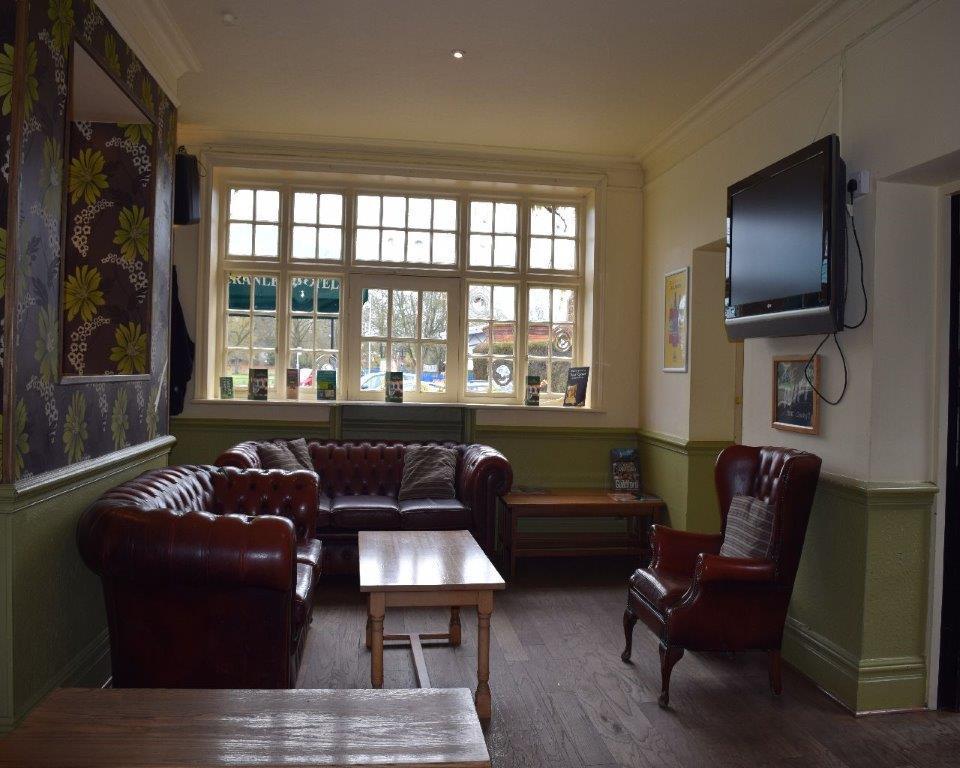 The Cranley Hotel Cranleigh Zewnętrze zdjęcie
