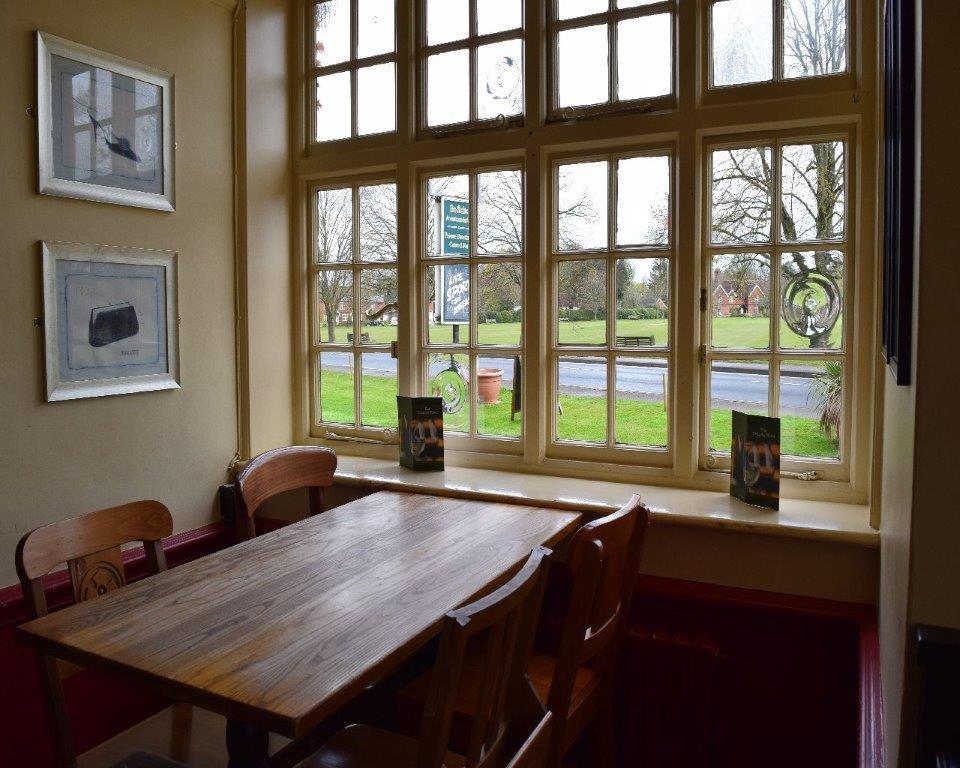 The Cranley Hotel Cranleigh Zewnętrze zdjęcie