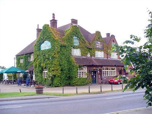The Cranley Hotel Cranleigh Zewnętrze zdjęcie